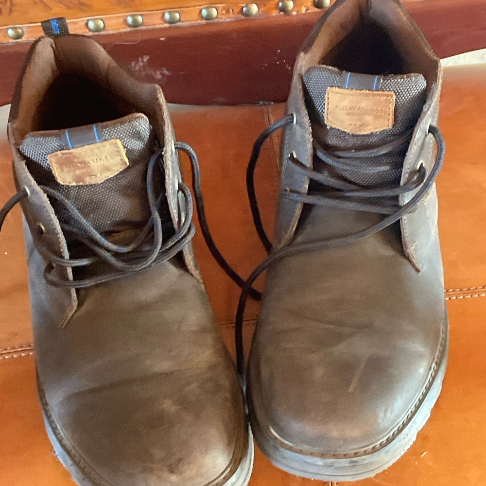 Nunn Bush Circuit Plain Toe Chukka Boot - size 11.5